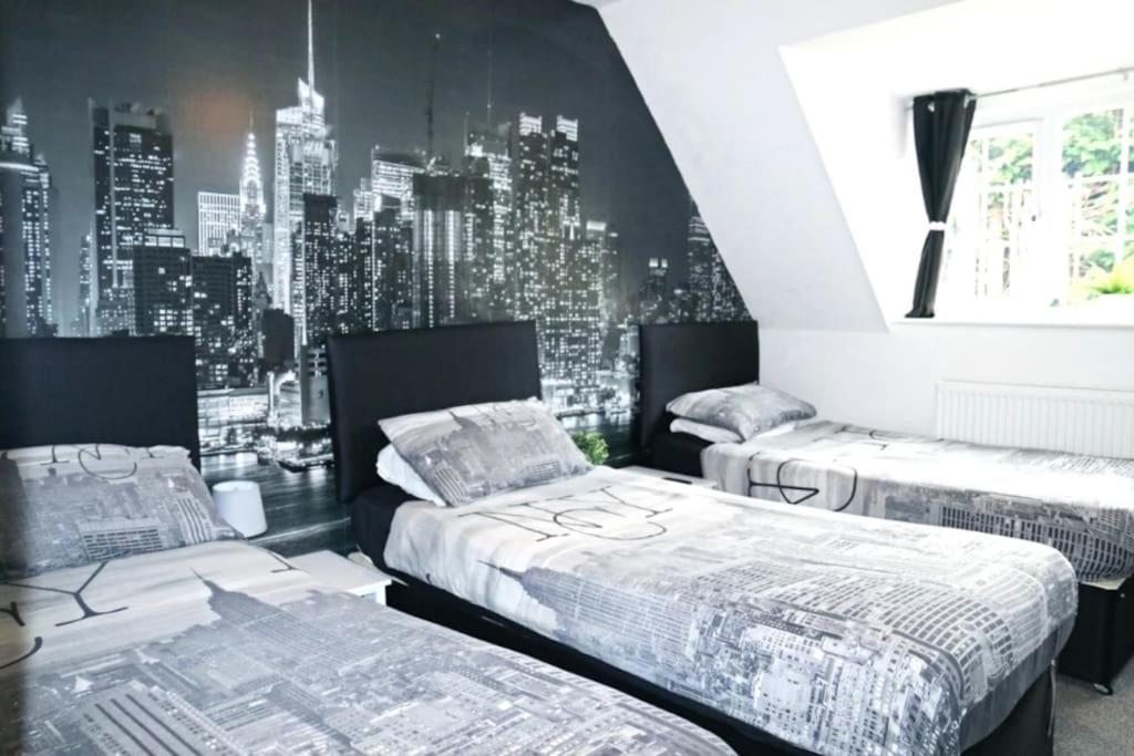 Hen & Stag Retreat Weekend Stay Sleeps 10 To 30 セットフォード エクステリア 写真